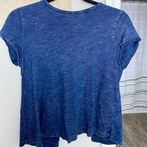 universal thread tee